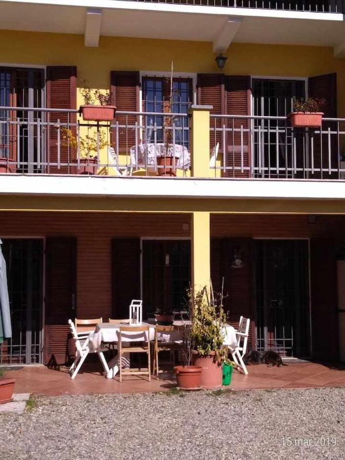 Beb Infamiglia Bed & Breakfast Cascinette ภายนอก รูปภาพ