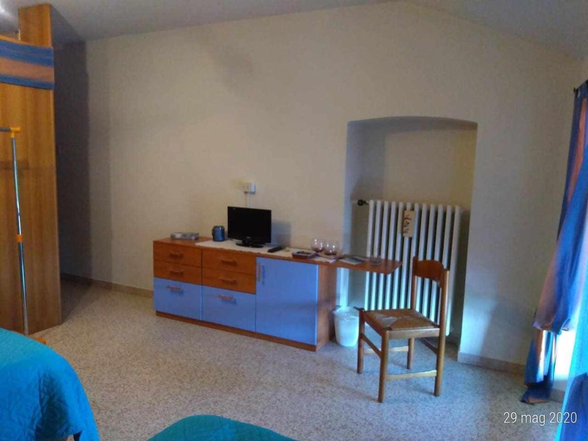 Beb Infamiglia Bed & Breakfast Cascinette ภายนอก รูปภาพ