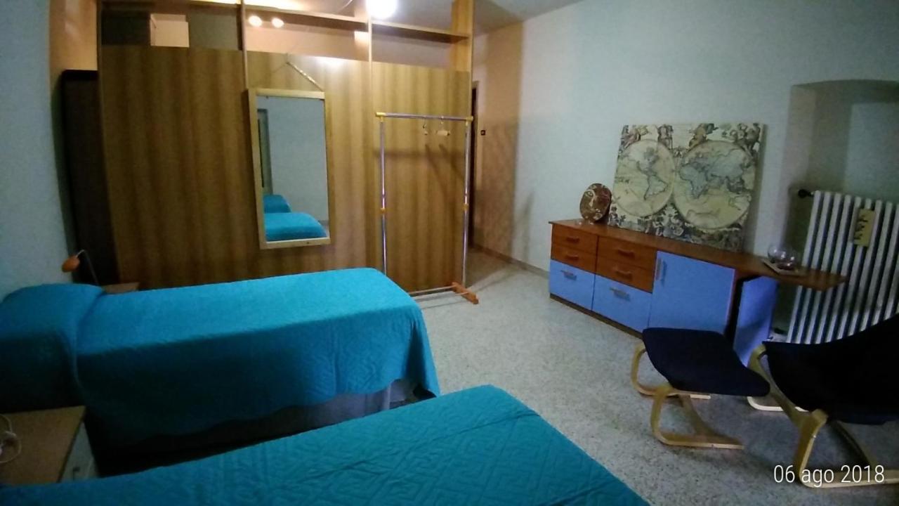 Beb Infamiglia Bed & Breakfast Cascinette ภายนอก รูปภาพ